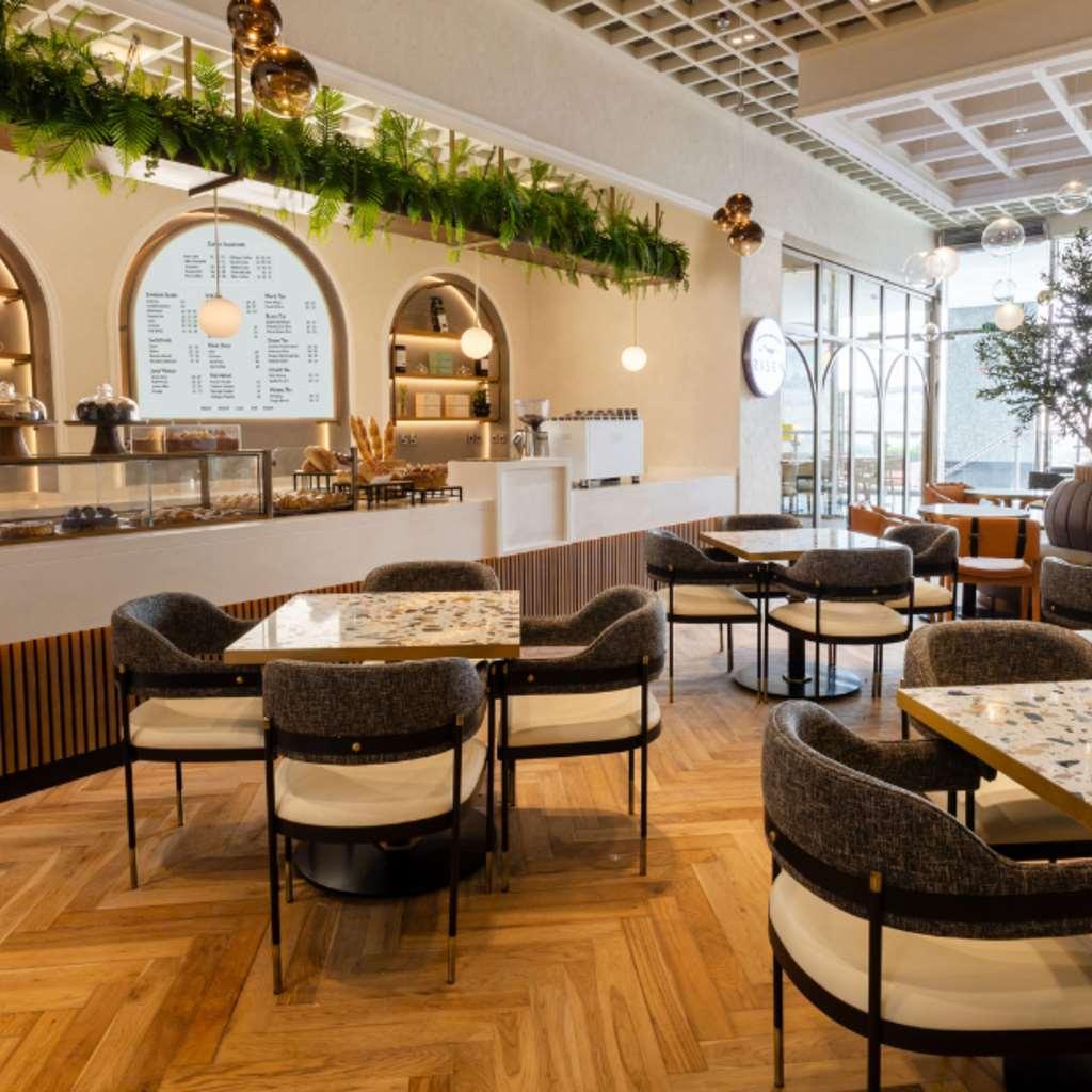 The First Collection Dubai Waterfront Hotel Restaurant foto