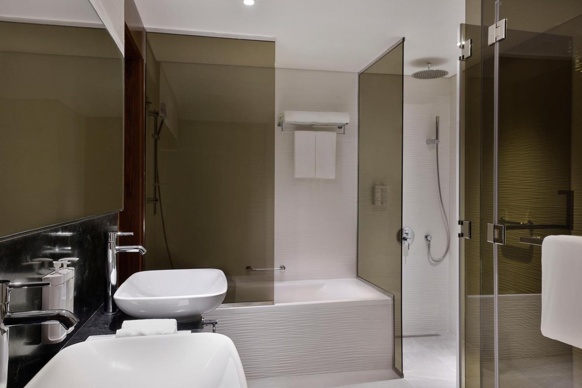The First Collection Dubai Waterfront Hotel Buitenkant foto