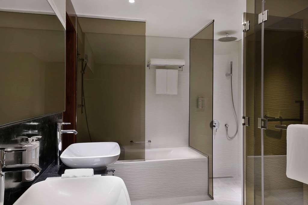 The First Collection Dubai Waterfront Hotel Kamer foto